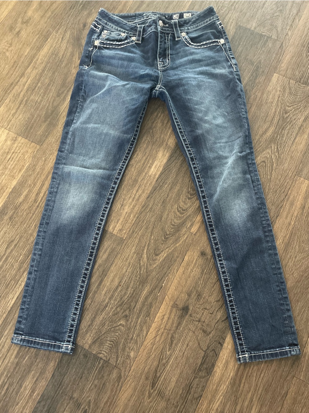 Miss Me Angel Wing Rhinestone Skinny Jeans Mid-Rise Size 29
